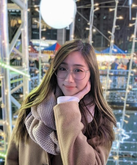 Yougelly pornstar sexy images