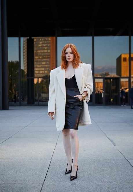 Ellie Bamber Profile Pic