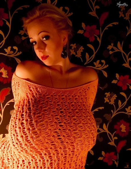 chubby kitty onlyfans free naked image