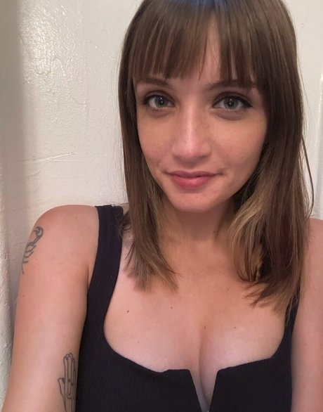 Alanah Mackie pornstar high quality galleries