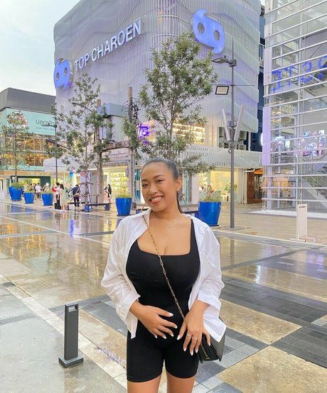 petite blonde milf onlyfans hot xxx galleries