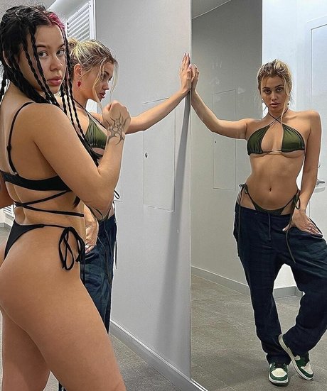 Milash Hub model nude picture