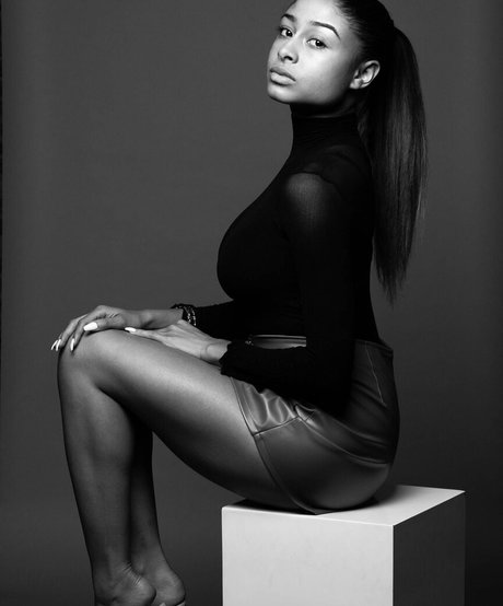 tan onlyfans art porn photo