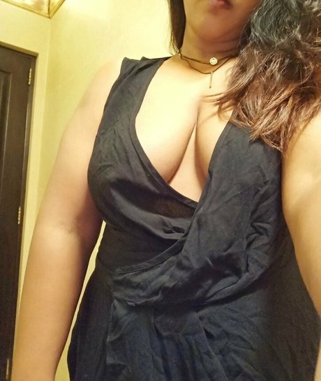 milf strip onlyfans naked pic