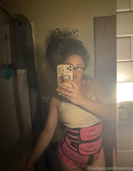 lolaslimm pornstar top img