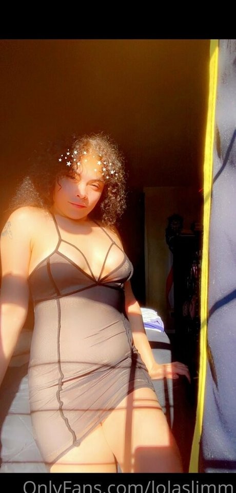 lolaslimm exclusive star pics