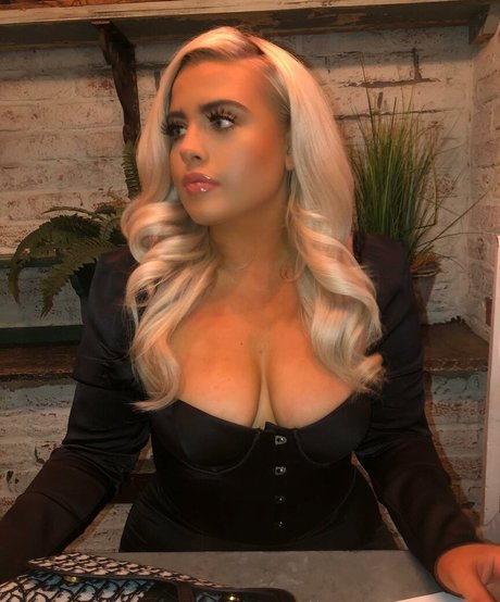 libbyrebecca hd model img