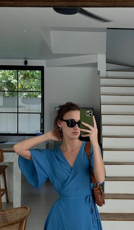 chicks with dicks onlyfans free nude photos