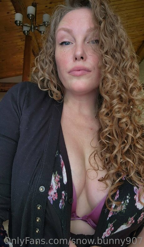 snow bunny907 Profile Pic