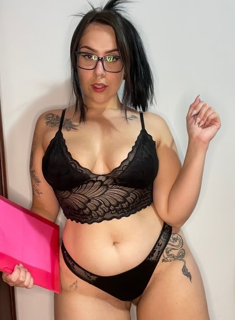 Mandy Amorim exclusive pornstar images