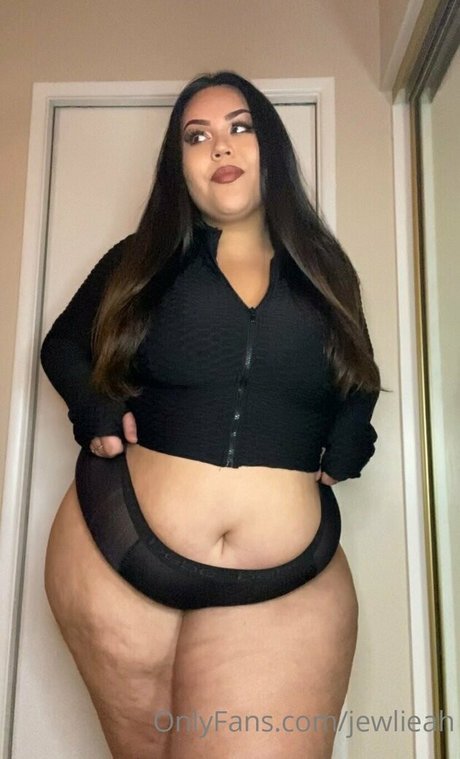Jewlieah sex star pics