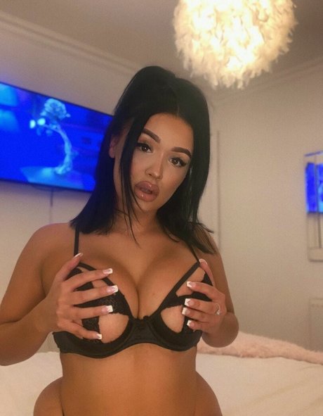 Jasuncensored hot model pictures