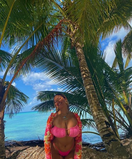 giant onlyfans free picture