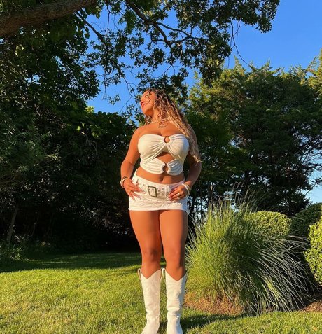 Abby C nudes model gallery