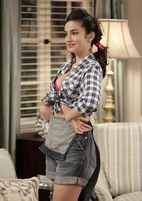 Molly Ephraim hd actress pictures