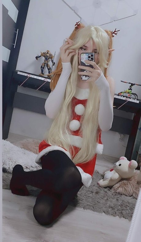 shaved onlyfans erotic pic