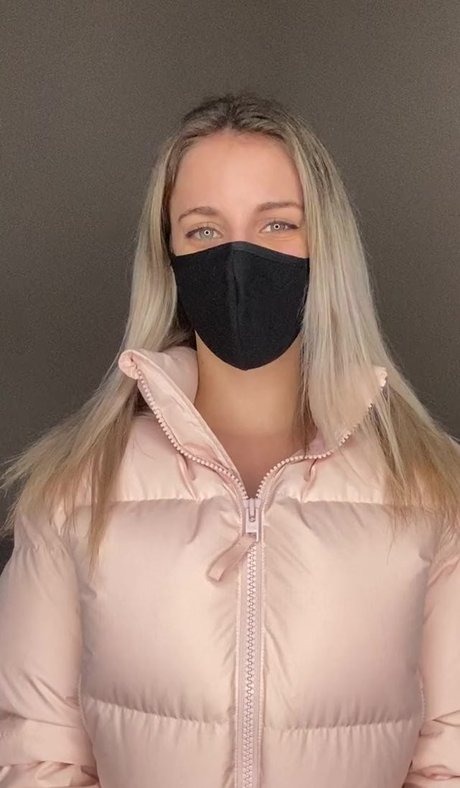 Kiera Young pornstar beautiful img