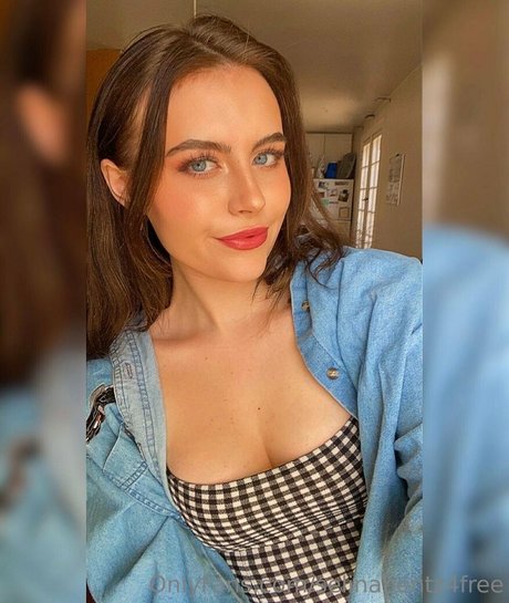 selinabentz4free sex pornstar img