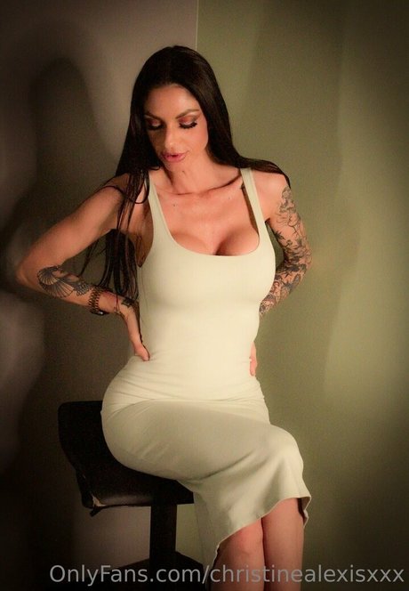 christinealexisxxx free actress picture