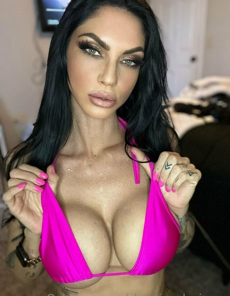 christinealexisxxx beautiful star image