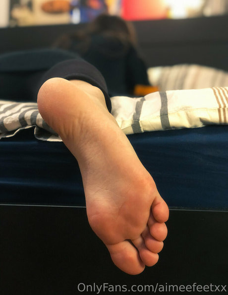 aimeefeetxx art actress pic