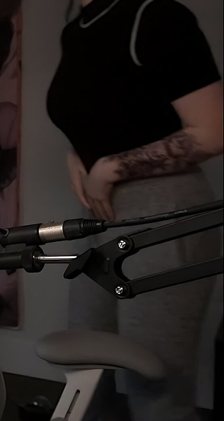 Wolfabelle model hot img