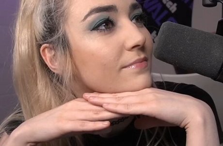 Wolfabelle star pornographic img