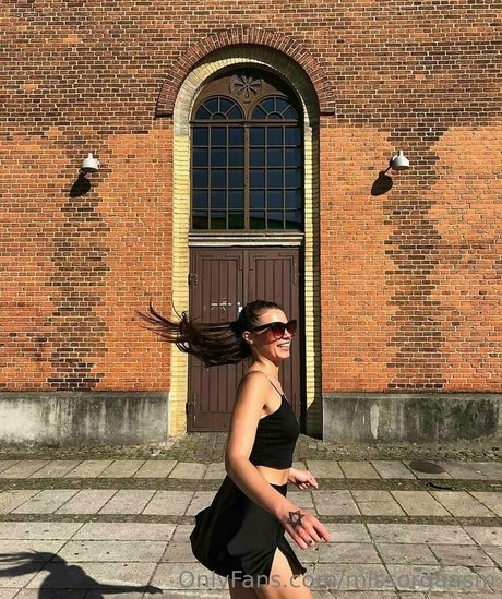 missorgaasm model xxx pic