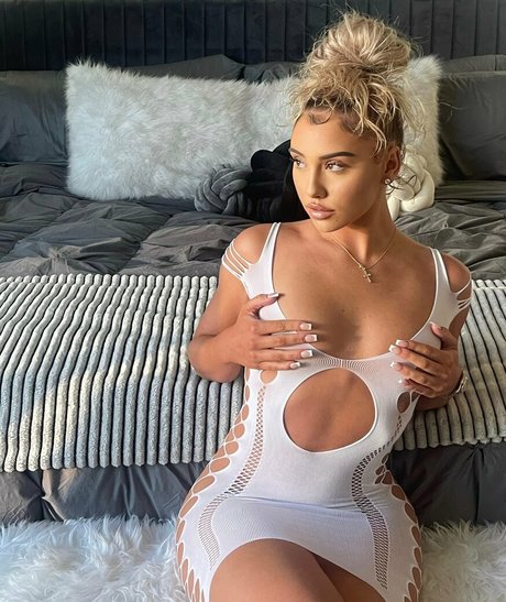 Emily Huff best model archive