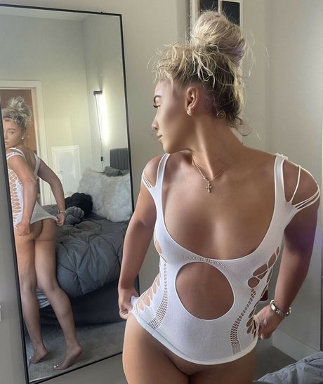 cute ladyboy onlyfans free naked pic