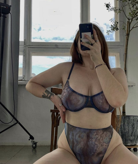 shemale outdoor onlyfans pornographic img