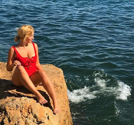 skinny redhead onlyfans hot porn gallery