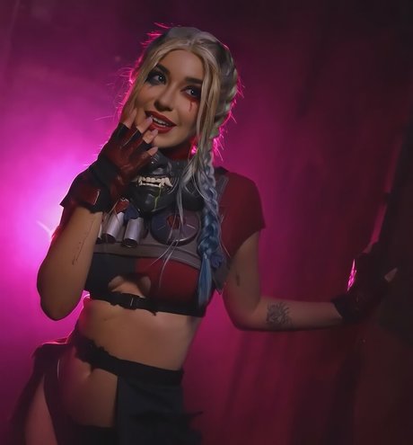 Anni The Duck pretty star photo