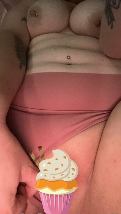 kiwigirl 69 model nude photos