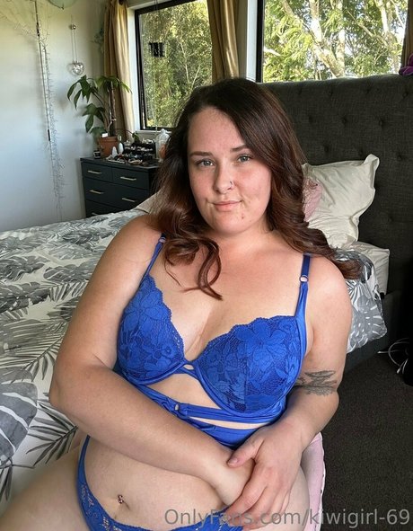 kiwigirl 69 model top archive