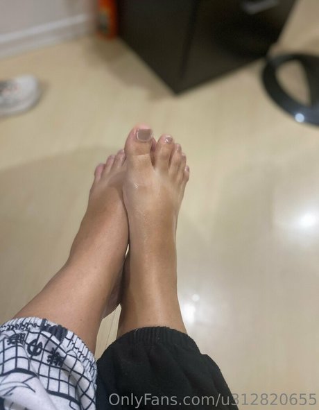 chicks with dicks onlyfans art naked galleries