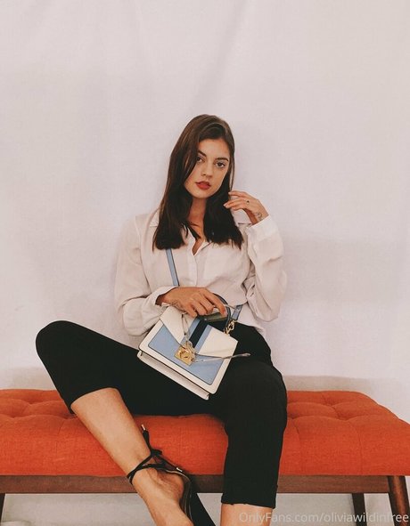 oliviawildinfree beautiful model images