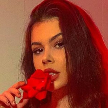 Zeendyx model top photo