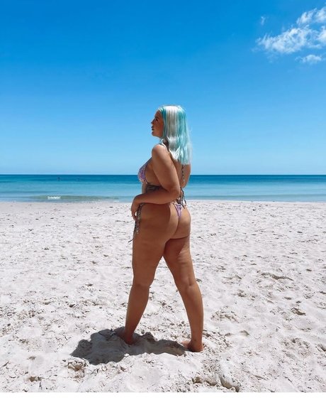 _laurenbrianna model beautiful gallery