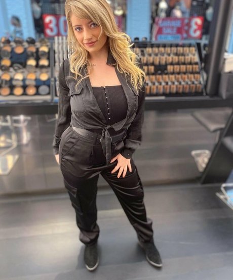 bbw facesitting onlyfans hot sexy photos