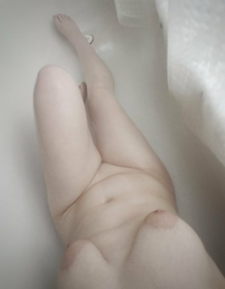 elizzieclaire pornstar erotic image