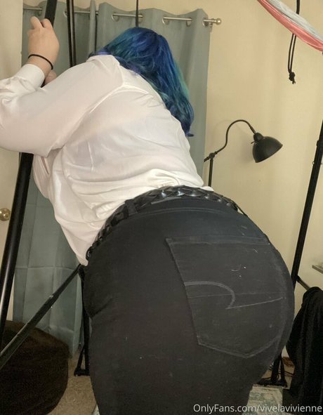 vivelavivienne model exclusive galleries