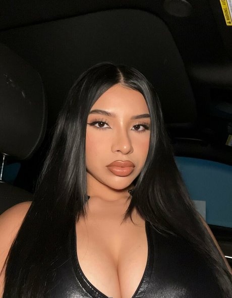 elsyguevara sex star photos