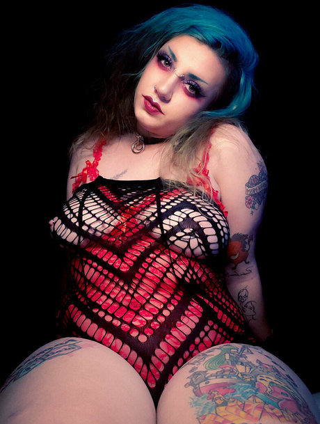 sarahsuccubusfreepreview model erotic galleries