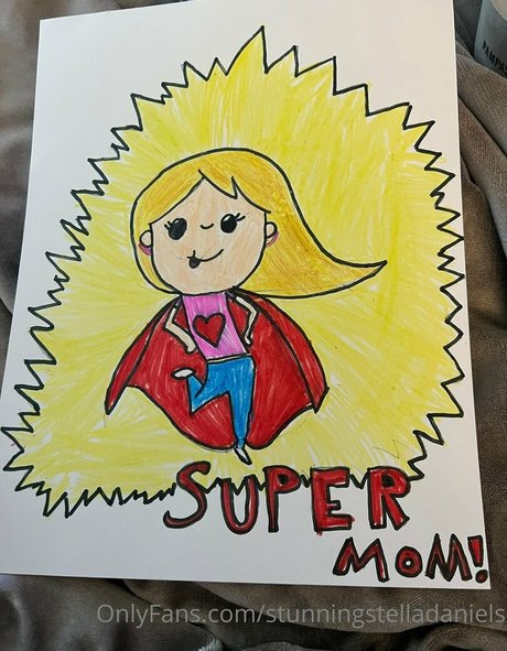 blonde milf onlyfans free photos