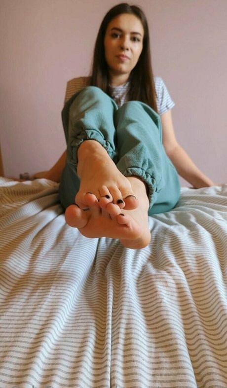 secretsexyfeet nudes actress photo