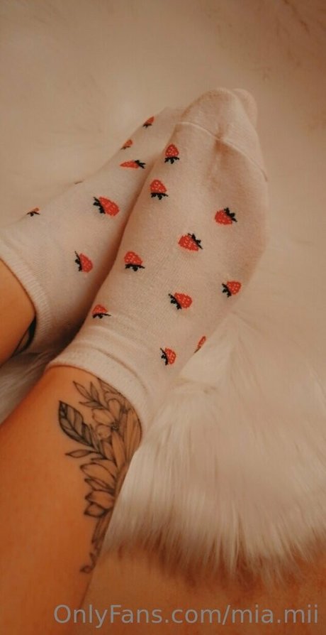 mia mii pornographic model photos