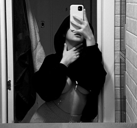 redhead pawg onlyfans beautiful pic