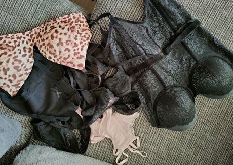 strip nude onlyfans beautiful naked images