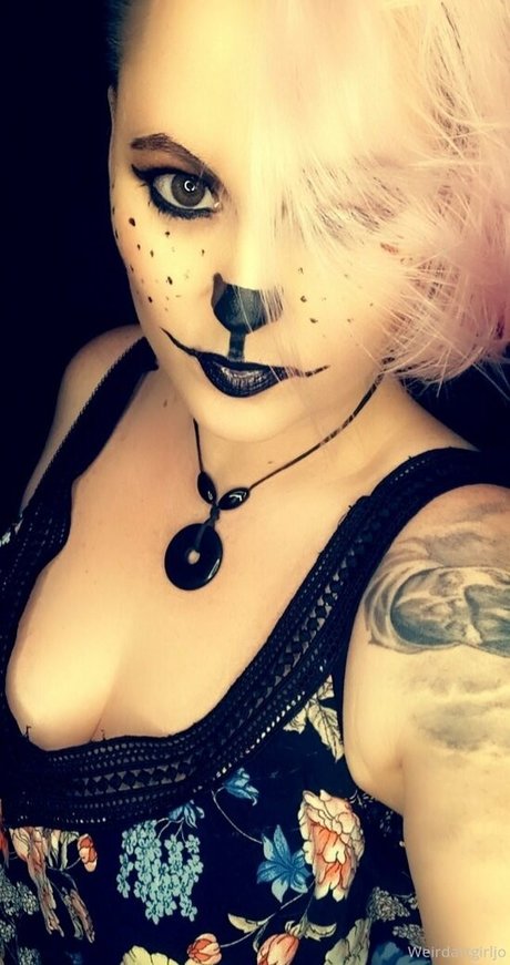 weirdartgirljo star free pictures